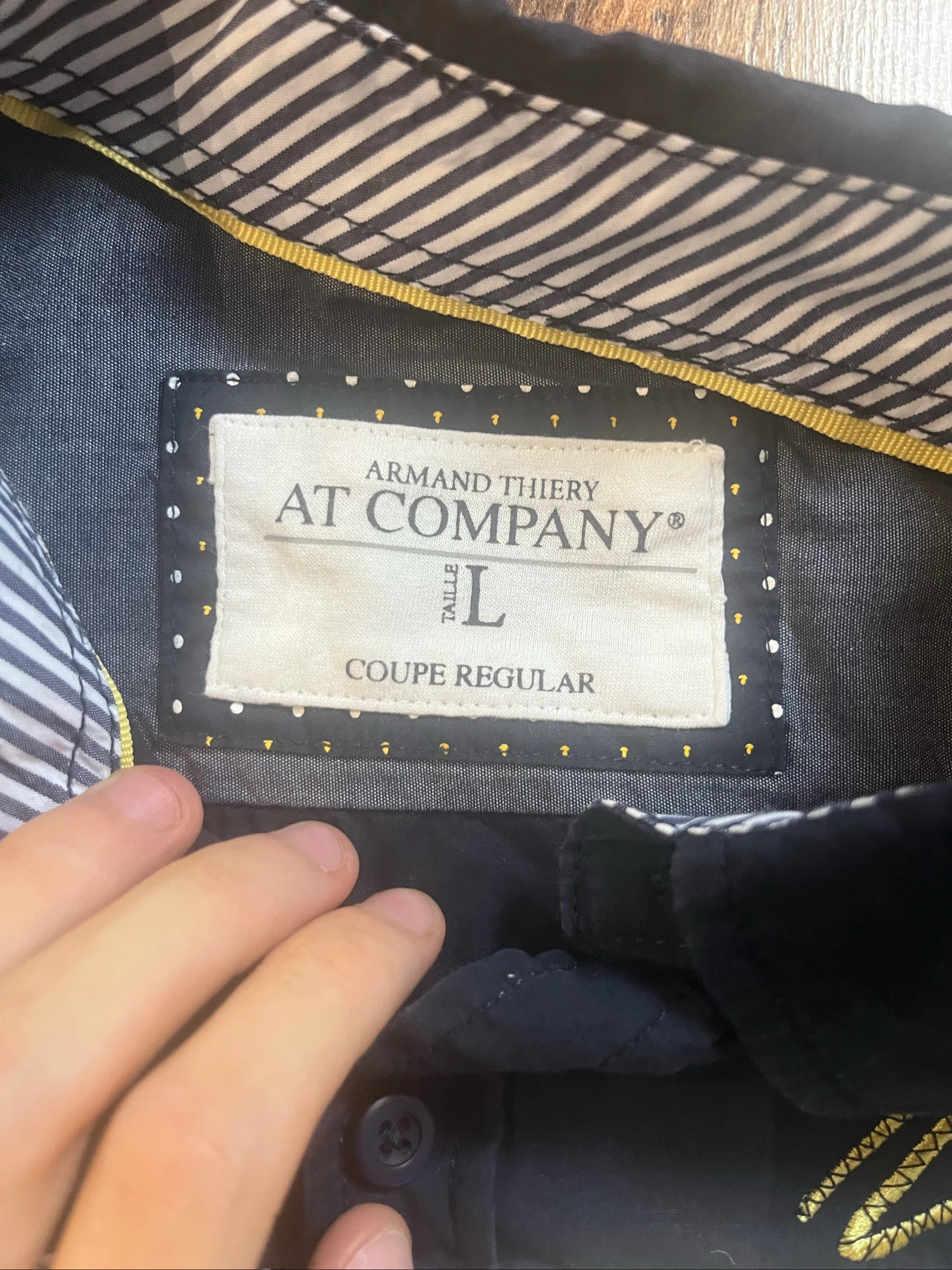 Camisa AT Company Break Water regata preta - Armand Thiery - tamanho G - muito bom estado – photo 2